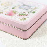 数量限定:ピンクの大きな缶 アルファベットver(缶のみ) ステッカー付 日付印の収納にも うさぎや森の動物 日付印のデザイン入り うさぎ たれ耳うさぎ スタンプはんこの収納