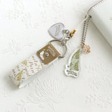 【うさぎ ストラップ ハートチャーム付】森の動物ハリネズミリス小鳥 手帳やスマホに ナチュラルイラスト フランス語 えくりゅの森