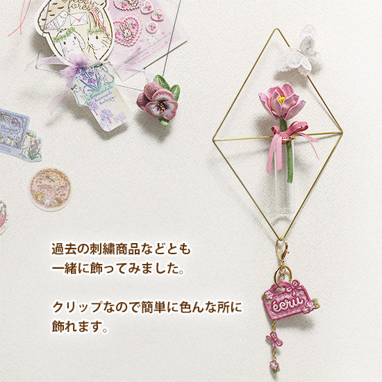 キラキラ★蝶々のクリップ：ミシン刺繍の立体的な蝶々のクリップ　刺繍フレームやシュシュに組み合わせ