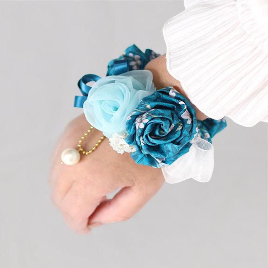 キラキラ★蝶々のクリップ：ミシン刺繍の立体的な蝶々のクリップ　刺繍フレームやシュシュに組み合わせ