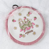 予約販売【クロスステッチ刺繍フレーム】うさぎイチゴ刺繍入り　ミシン刺繍 ハンドメイド