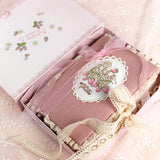 【手帳カバーA6：文庫本サイズ 栞付き】レースとうさぎイチゴ クロスステッチ刺繍：ほぼ日手帳 MDノート 文庫本アンティークな手帳ハンドメイド