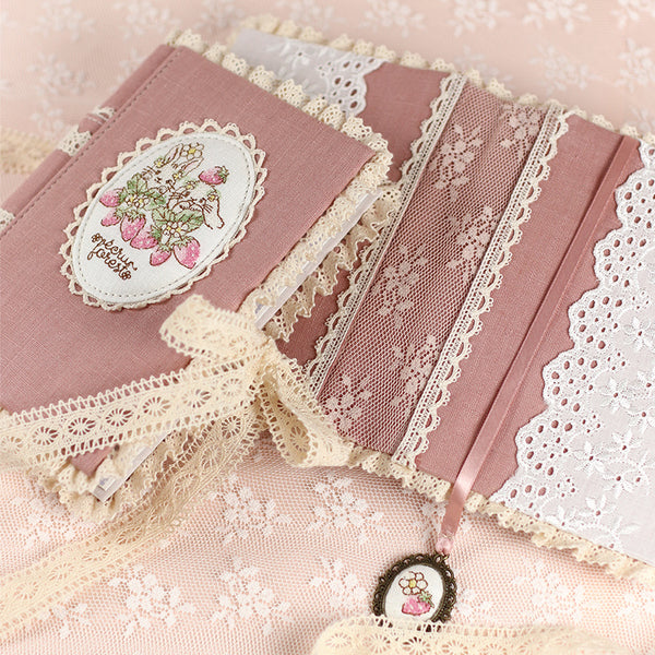 えくりゅの森 イチゴの季節シリーズ – えくりゅの森 ecru forest