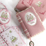 イチゴとうさぎ：シール二種類★インデックスシール・透明シール<br>ピンク★イチゴの季節シリーズ<br>システム手帳に 手帳デコ コラージュ ステッカー<br><span>手帳とお揃い うさぎ・垂れ耳うさぎ</span>