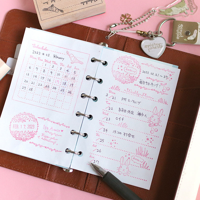 [Date rotation stamp]<br> There's also a matching storage can!<br> Ekuryu no Mori original<br> <span>Manufactured by Sunbee Also suitable for notebooks and message cards★Rabbit hedgehog squirrel bird</span>